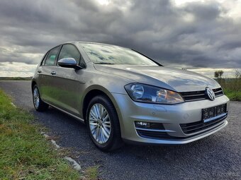 VW Golf 7 1.2 TSI 63kw r.2014 servisní kniha TOP STAV - 8