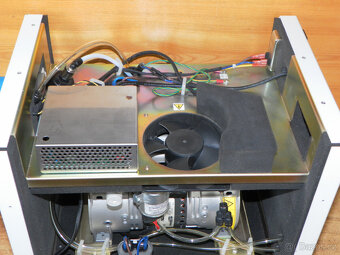 Tichá laboratorní vakuová pumpa + kompresor MINDRAY-THOMAS - 8