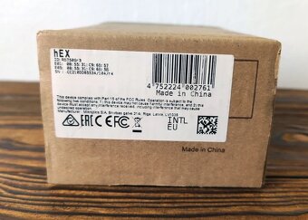 MikroTik RouterBOARD rb750Gr3 - 8