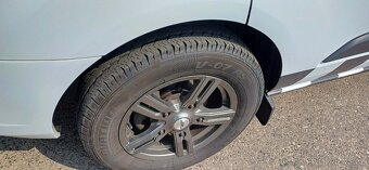 Ford Transit Custom 2.2 TDCi 92 KW,  5 míst - 8