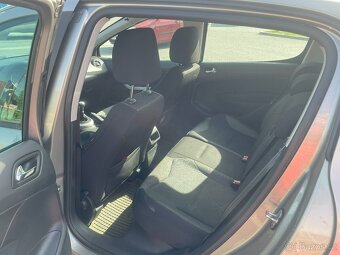 Peugeot 308 - 8