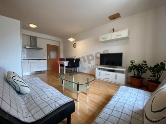Prodej krásného bytu 4+kk Komens.nám. 93m2 + 49m2 terasa ve - 8
