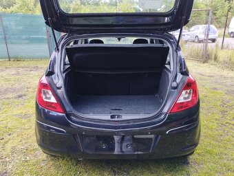 Opel Corsa D 1,2 benzín Top výbava - 8