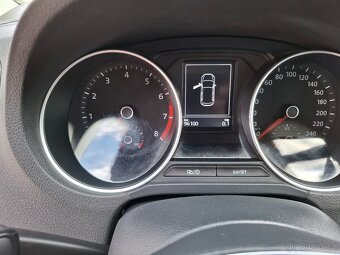 VW Polo 1.0MPI 44kw Klima Model 2017 ///Havárie/// - 8