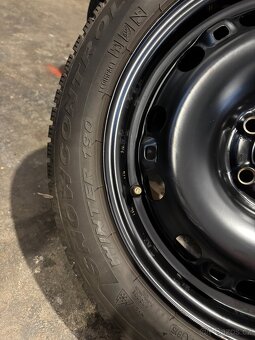 Pneu 185/60 R15 Pirelli zimní - 8