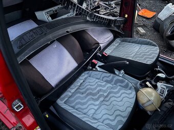 skoda Fabia 2 / Roomster dily . - 8