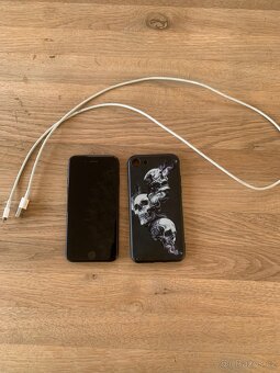 Apple iPhone SE 2022 (5G)-baterie 93%-zachovalý stav - 8