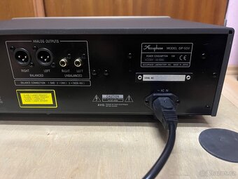 Accuphase - 8