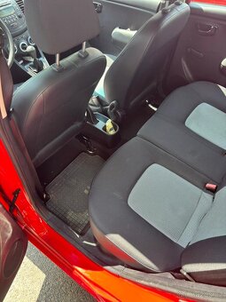 Hyundai I10 benzín 1.1 49 kw - 8