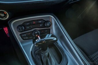 DODGE CHALLENGER 3,6 V6 2021/6 71600km - 8