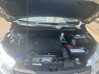 Suzuki Vitara 1,6VVTi-88kw,4x4,PREM,CZ,servis - 8