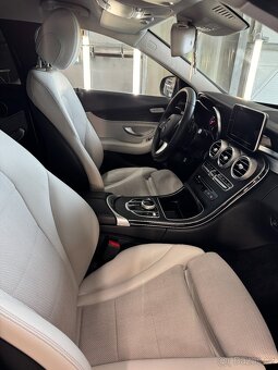 Mercedes Benz C400 - 8