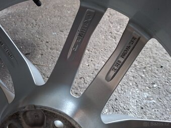 Alu kola Audi R20 5x112 originál s novýma gumová kumho. - 8