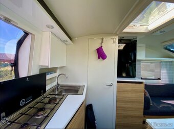 Adria Action - obytný přívěs - 8