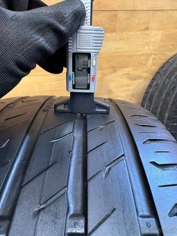 Letní pneu 245/40/18 - 8