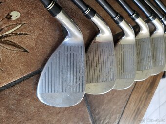 Golfový set - pánská železa pravá - Cobra King S9 - 8