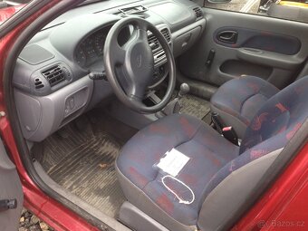Renault Thalia 1,4i 55kW 2003 - dily z auta - 8