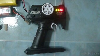 RC model rychlého člunu NQD 757 065 dvoumotorový - 8