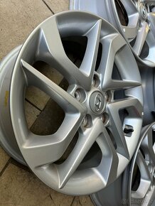 Alu kola Hyundai Tucson 5x114,3 r16 zánovní sada - 8