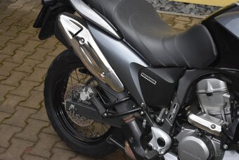 Honda XL 700V Transalp - 8