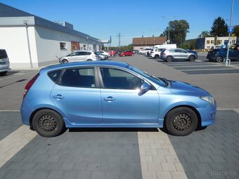 Hyundai i30 1.4i 16V Confort, 80 kW, Klima, ČR - 8