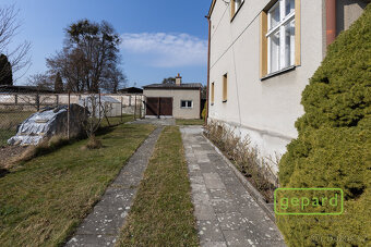 Prodej rodinného domu 4+1 s další stavební parcelou - 8