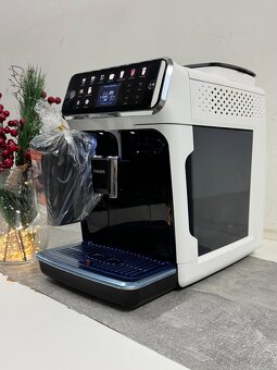 Kávovar Philips EP5500 LatteGo exclusive v bílé barvě - 8