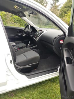 KIA CEED 1.4 i R.V.2010 - 8