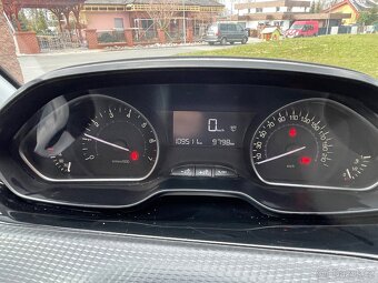 Peugeot 2008 1.2 81 kW - 8