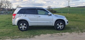Suzuki Grand Vitara 1,9DDiS, 95kW, 4x4, 2014 - 8