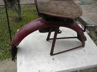 JAWA VILLIERS ,JAWA 175,250 Special kompletní zadní blatník - 8
