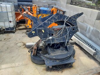 Vyvážecí vlek AGAMA LV10 - 8