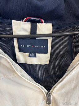 TOMMY HILFIGER , LACOSTE , CALVIN KLEIN , LONSDALE. - 8