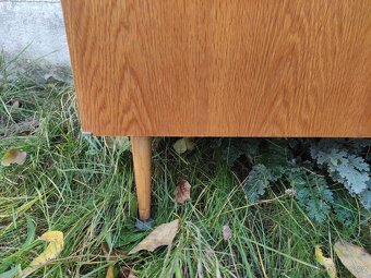 Retro komoda / skříňka UP Závody Rousínov - Brusel - 8