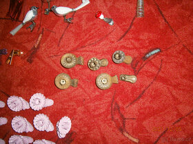 retro vánoční ozdoby,litinový stojan na stromek - 8