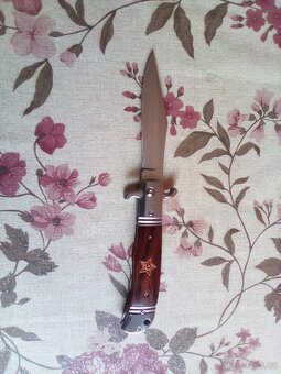 Vystřelovací nůž - 8