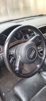 AUDI A 8 4.2 BENZIN - 8