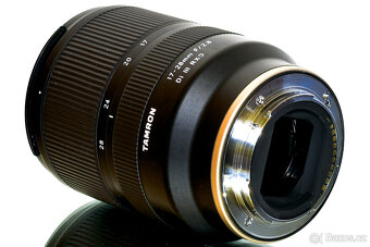 Sony E Tamron 17-28 mm f/2,8 + UV filtr TOP STAV - 8