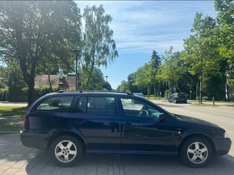 Octavia 2.0i benzín - 8