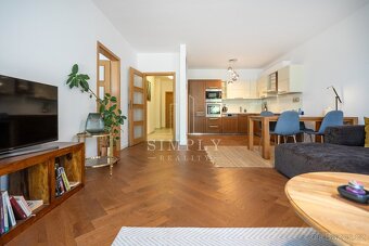 Prodej bytu 4+kk 105m2, terasa 38 m2, zahrada 70 m2, Maleši - 8