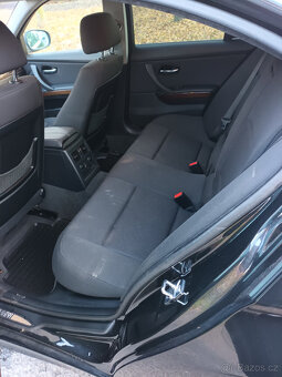 BMW 3 ŘADA E90 320I - 8