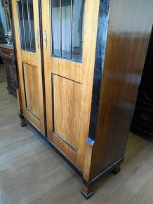 Knihovna biedermeier - 8