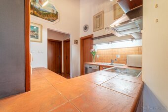 MIROŠOVICE - DŮM S VÝJIMEČNÝM KOUZLEM - 8