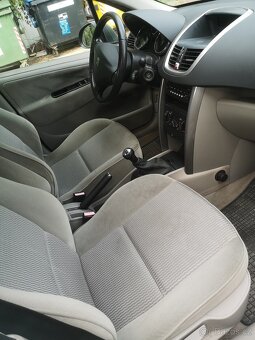 Peugeot 207 1.4i 140tkm Kup SRN Střešní okno Krásný - 8
