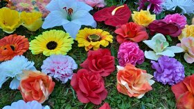 Umělé a voskované vazbové květy na aranžování - 8