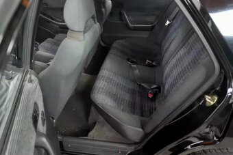 Mazda 323F BG GT - 8