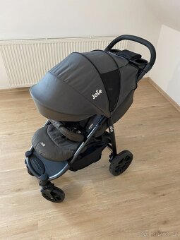 Prodám set kočárků Joie - 8