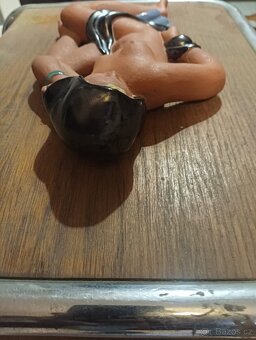 Akt ,glazovaná keramika - 8