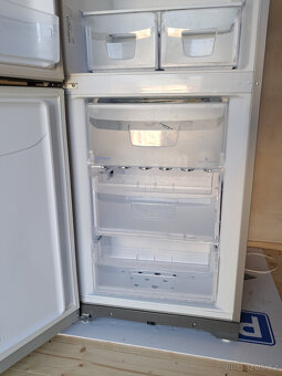 Lednice s mrazakem Indesit BIAAA 14P X - 8