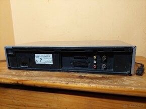 Panasonic NV-HS880 S VHS přehrávač - 8